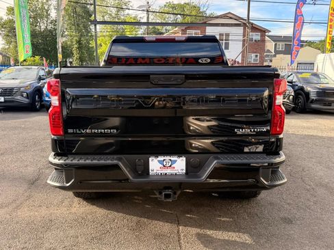 Used 2022 Chevrolet Silverado 1500 Custom AWD/4WD image 6