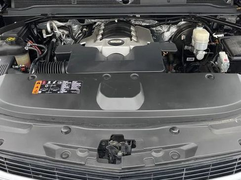 Used 2018 Cadillac Escalade Luxury image 23