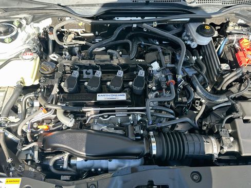 Used 2019 Honda Civic EX image 2