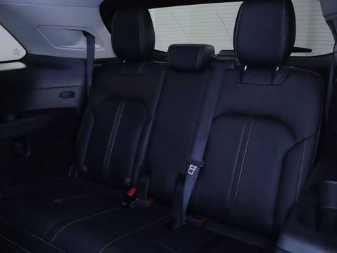 Used 2024 MAZDA CX-90 3.3 Turbo w/ Select Package image 17