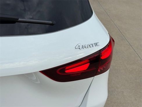 Certified 2025 Mercedes-Benz GLA 250 4MATIC image 10