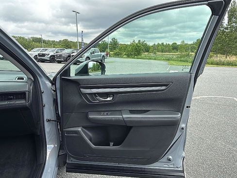 Certified 2024 Honda CR-V EX image 17