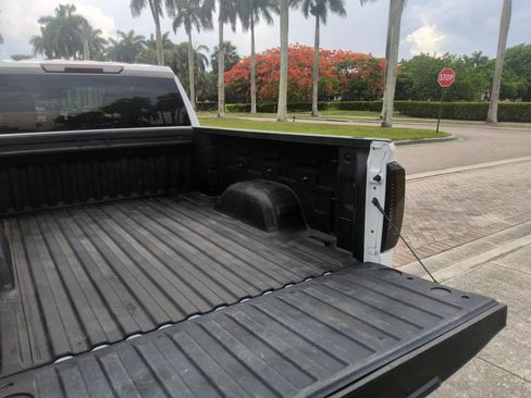 Used 2023 GMC Sierra 1500 Pro w/ Pro Value Package AWD/4WD image 48