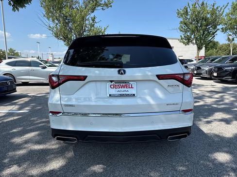 Used 2023 Acura MDX SH-AWD w/ Advance Package image 5