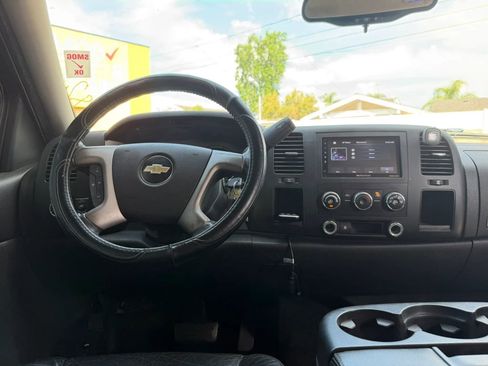 Used 2009 Chevrolet Silverado 1500 LT w/ Regional Value Package RWD image 18