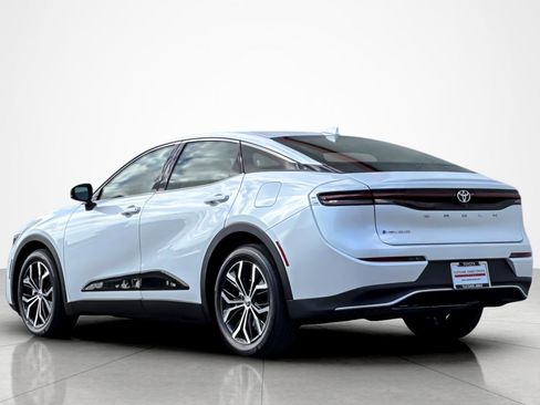 Certified 2026 Toyota Crown XLE image 3