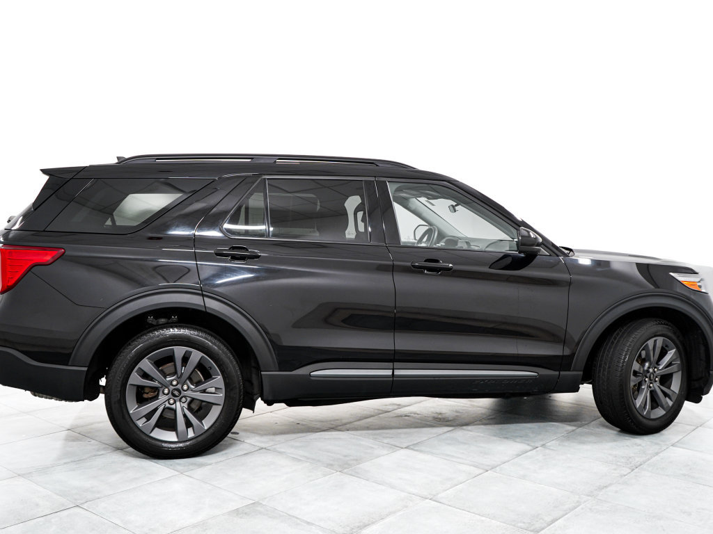 Certified 2024 Ford Explorer XLT w/ Equipment Group 202A AWD/4WD image 7