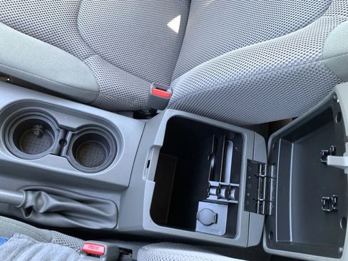 Used 2020 Nissan Frontier SV w/ Midnight Edition Floor Mats RWD image 19