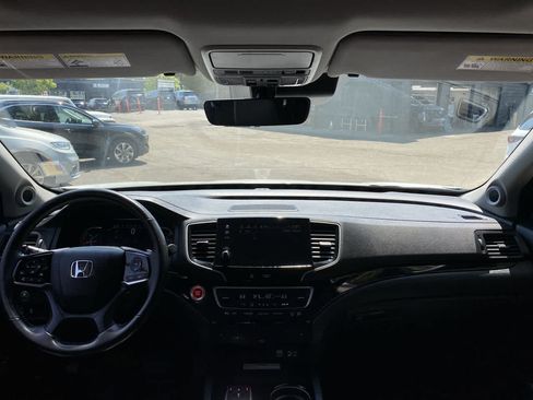 Used 2021 Honda Pilot Touring image 14