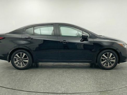 Used 2025 Nissan Versa SV image 11