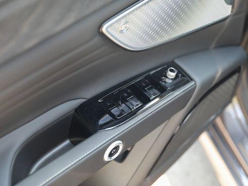 Used 2024 Maserati Grecale GT AWD/4WD image 16