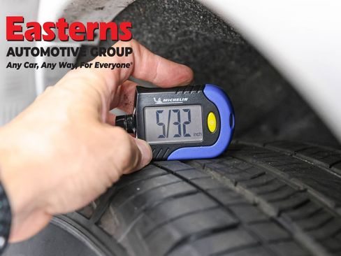 Used 2025 Dodge Durango GT RWD image 29