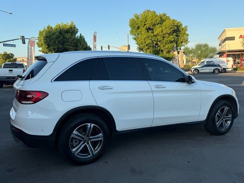 Used 2022 Mercedes-Benz GLC 300 4MATIC w/ Premium Package Lite image 15