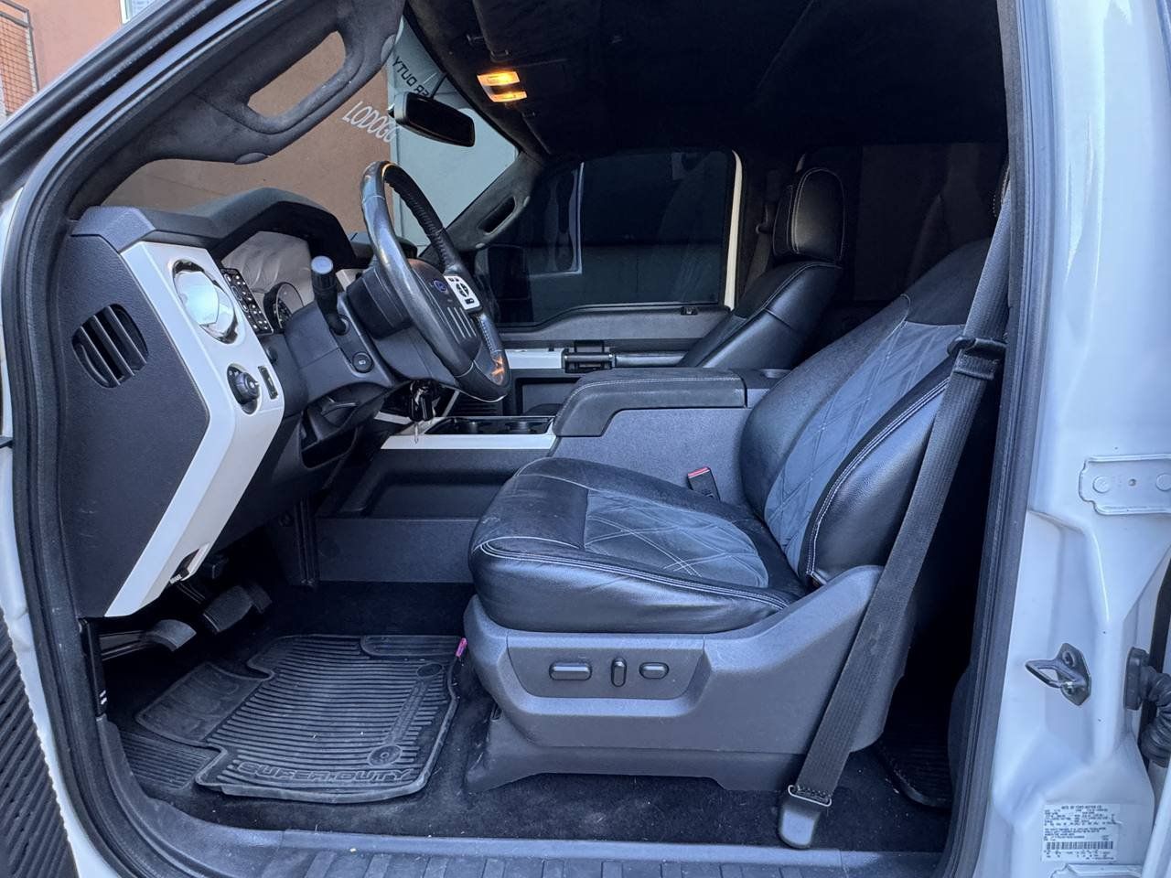 Used 2013 Ford F250 Platinum AWD/4WD image 28