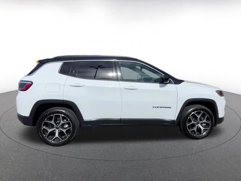 Used 2025 Jeep Compass Limited AWD/4WD image 17