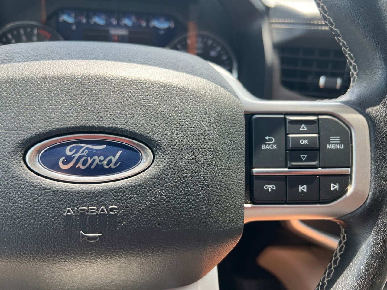 Certified 2024 Ford Expedition Limited RWD image 34
