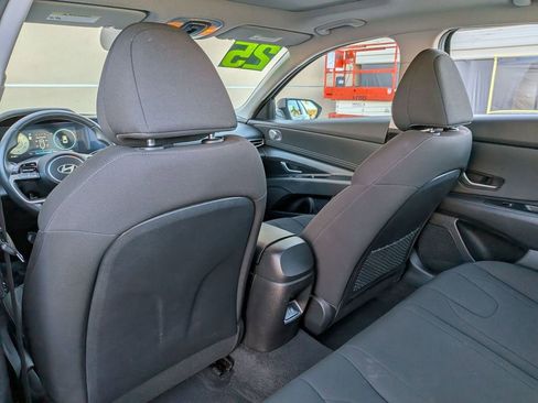 Certified 2024 Hyundai Elantra SEL w/ Convenience Package image 27