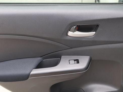 Used 2015 Honda CR-V LX image 33