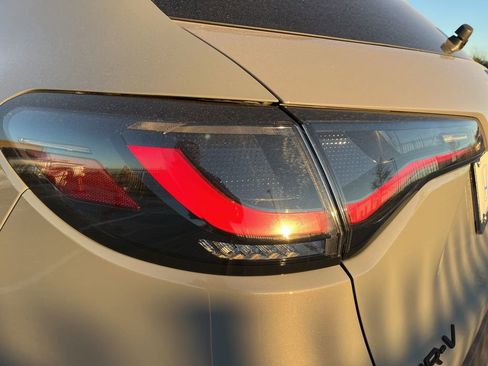 Used 2026 Honda HR-V Sport image 7