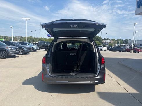 Used 2025 Honda Odyssey Elite image 41
