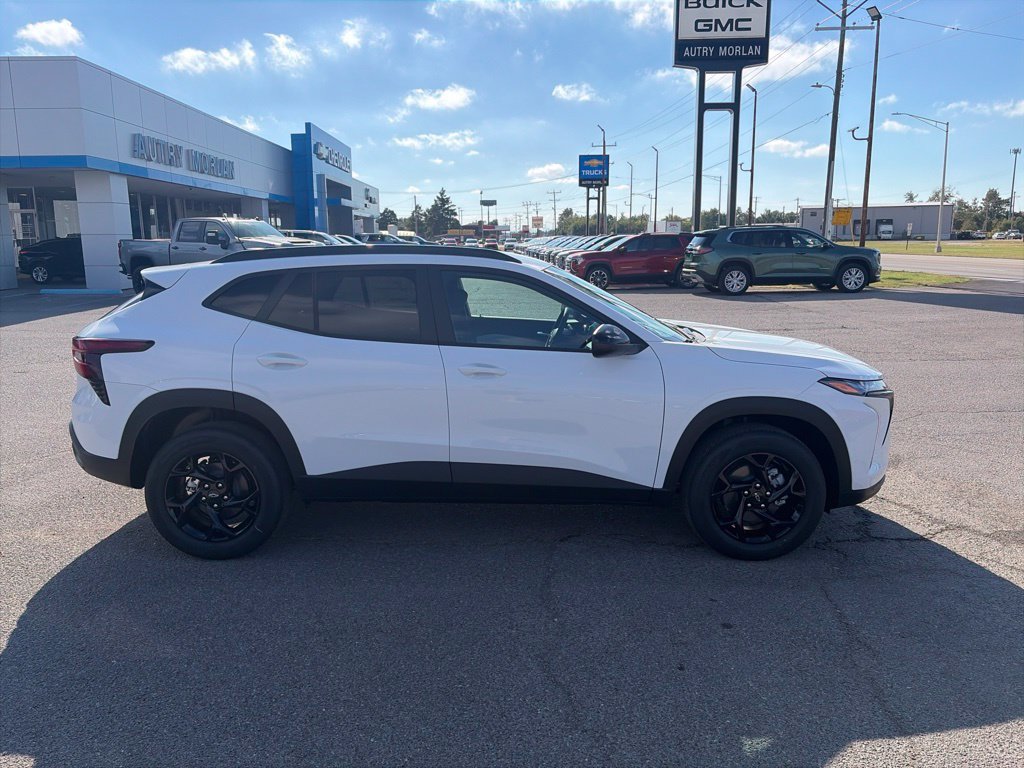 New 2026 Chevrolet Trax LT w/ Driver Confidence Package FWD image 7