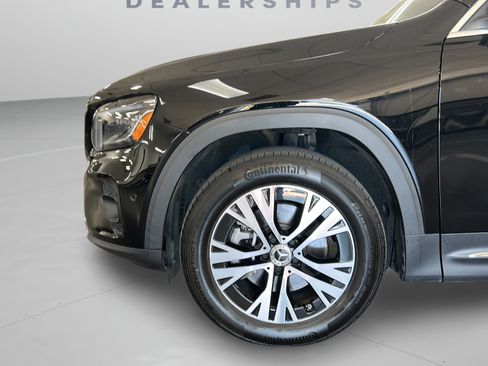 Used 2024 Mercedes-Benz GLB 250 image 32