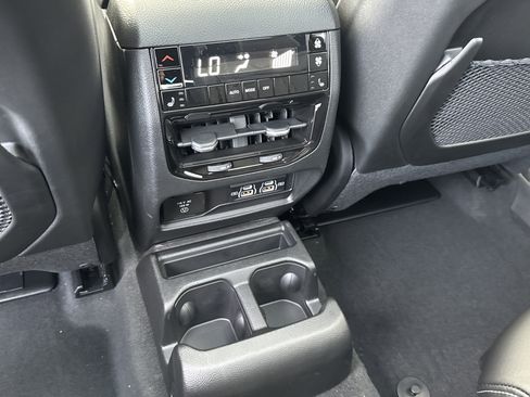 New 2025 Jeep Grand Cherokee L Limited w/ Luxury Tech Group II image 25