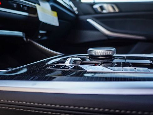 New 2026 BMW X5 sDrive40i w/ M Sport Package image 33