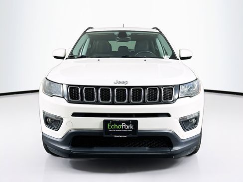 Used 2018 Jeep Compass Latitude w/ Popular Equipment Group image 2