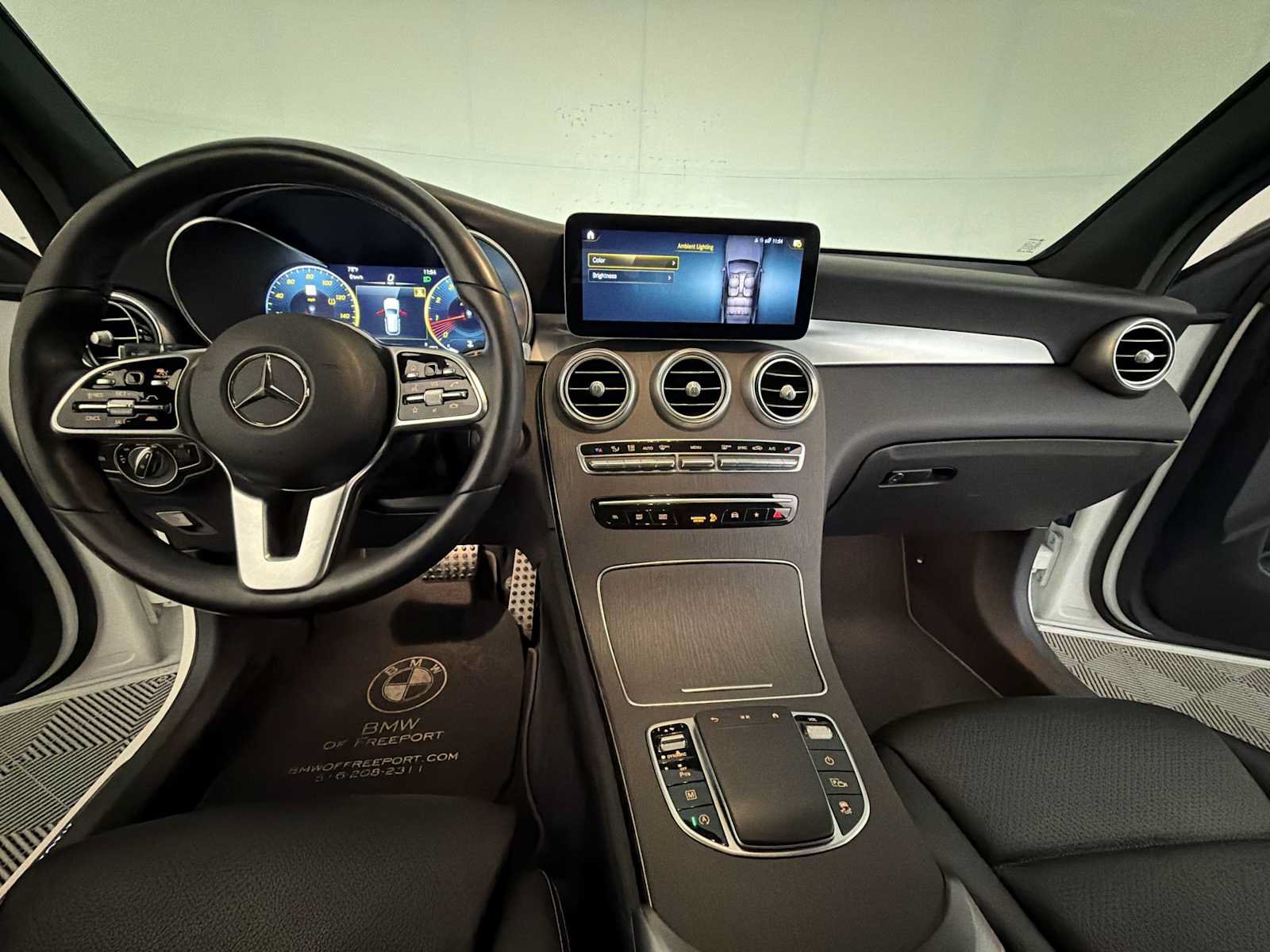 Used 2021 Mercedes-Benz GLC 300 4MATIC image 17