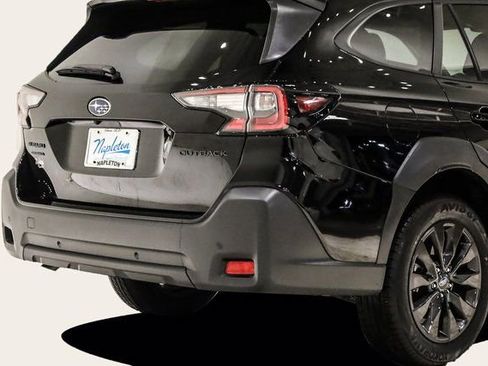 Used 2025 Subaru Outback Onyx Edition image 7