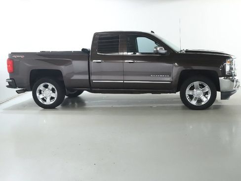 Used 2016 Chevrolet Silverado 1500 LTZ w/ LTZ Plus Package AWD/4WD image 11
