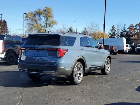 New 2026 Ford Explorer Active w/ Active Comfort Package image 4