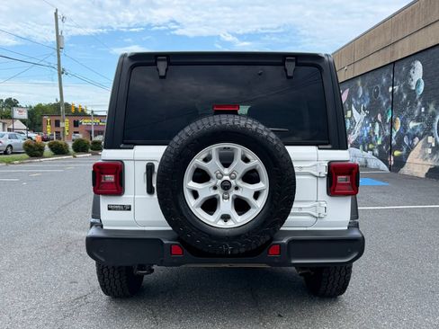 Used 2021 Jeep Wrangler Unlimited Sport AWD/4WD image 18