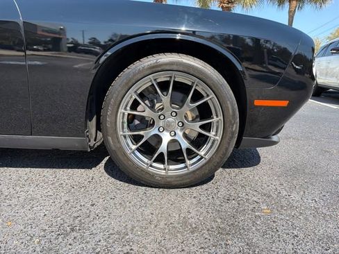 Used 2018 Dodge Challenger R/T Plus image 32