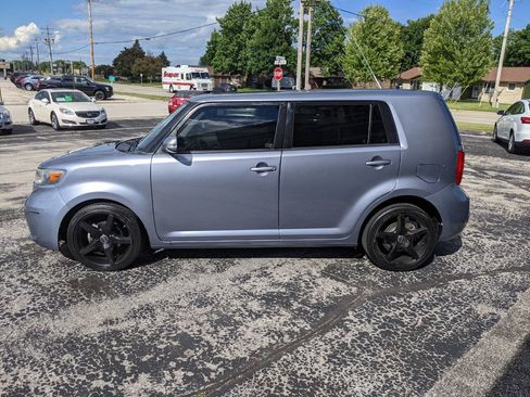 Used 2009 Scion xB FWD image 6