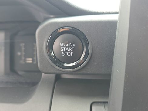 Used 2024 Toyota Tacoma SR RWD image 31