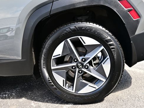Used 2025 Hyundai Tucson SEL AWD/4WD image 10