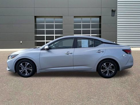 Used 2022 Nissan Sentra SV FWD image 9