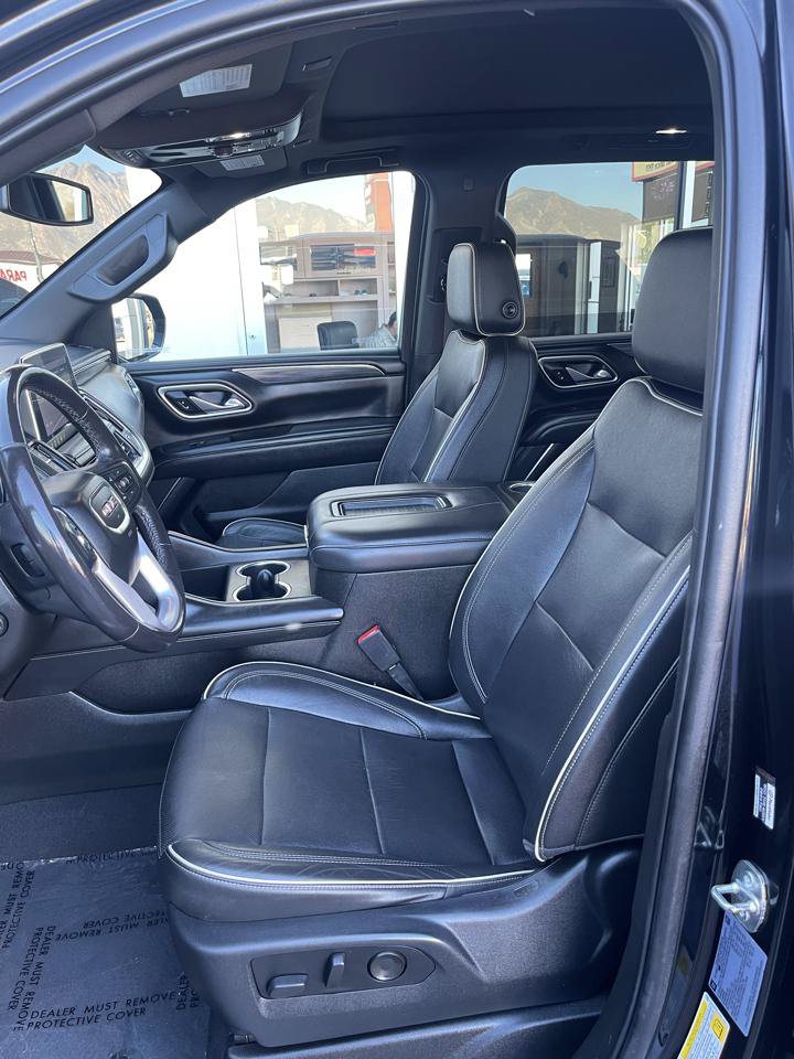 Used 2021 GMC Yukon XL SLT w/ SLT Luxury Plus Package AWD/4WD image 12