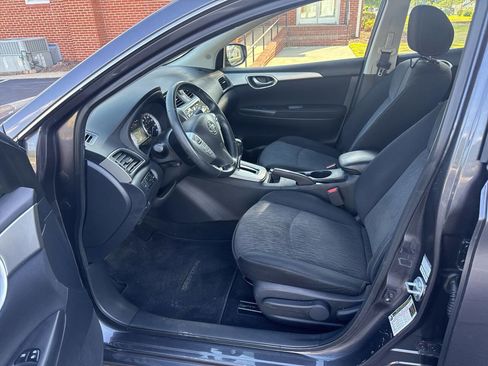 Used 2014 Nissan Sentra SV w/ SV Driver Package FWD image 9