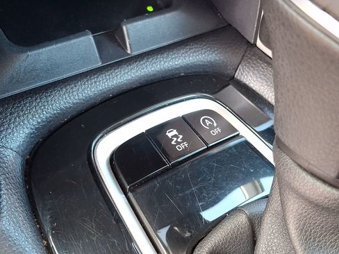 Certified 2025 Toyota Corolla Cross XLE AWD/4WD image 29