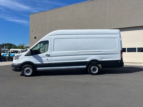 Used 2025 Ford Transit 250 148 High Roof Extended RWD image 4