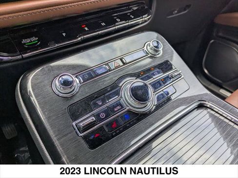 Certified 2023 Lincoln Nautilus Reserve FWD image 20