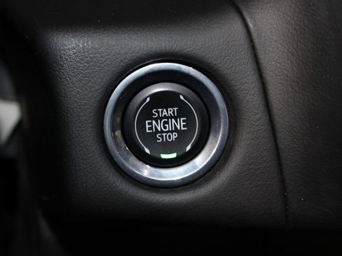 Used 2023 Chevrolet Suburban Z71 w/ Luxury Package image 47