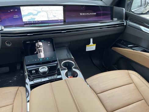 New 2026 Cadillac Escalade Luxury w/ Touring Package image 14