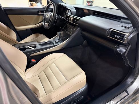 Used 2020 Lexus IS 300 F Sport image 39