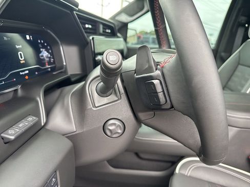 Used 2025 GMC Sierra 1500 AT4X image 59