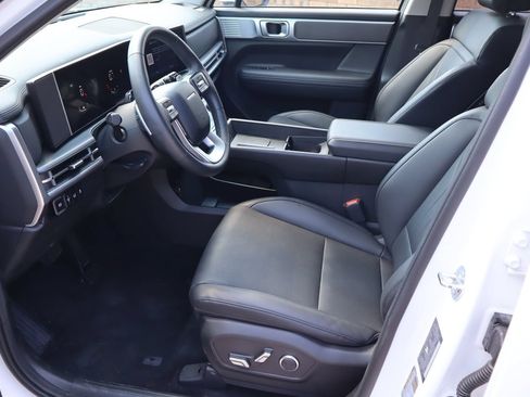 Used 2026 Hyundai Santa Fe SEL AWD/4WD image 16