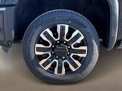 Used 2024 GMC Sierra 2500 Denali Ultimate w/ Snow Plow Prep/Camper Package image 8